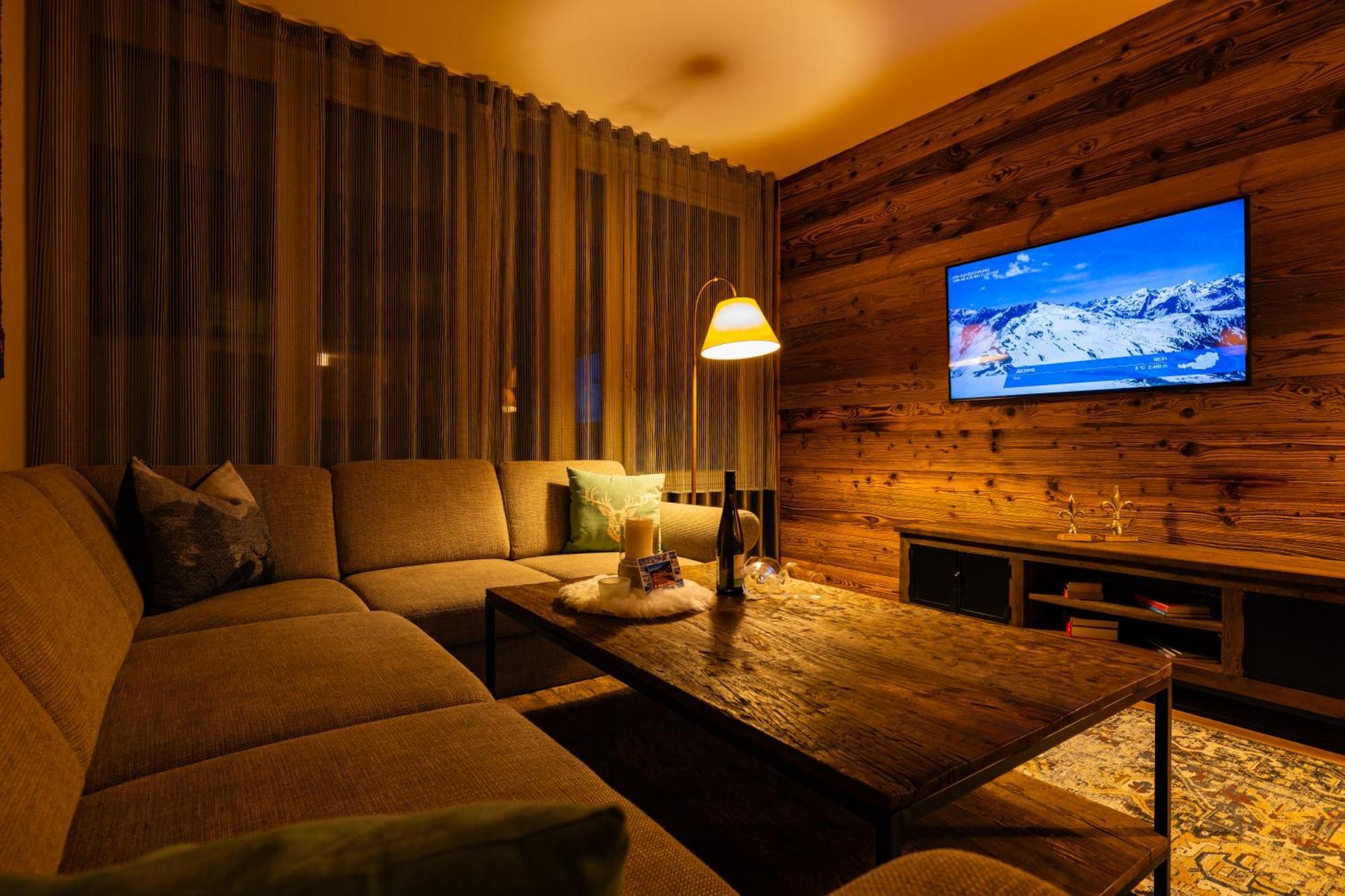 Haus Freunden Appartement Sankt Anton am Arlberg Buitenkant foto
